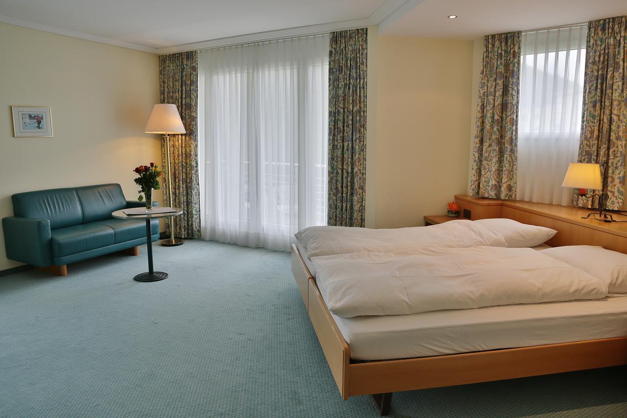 Hotel Derby Νταβός Εξωτερικό φωτογραφία