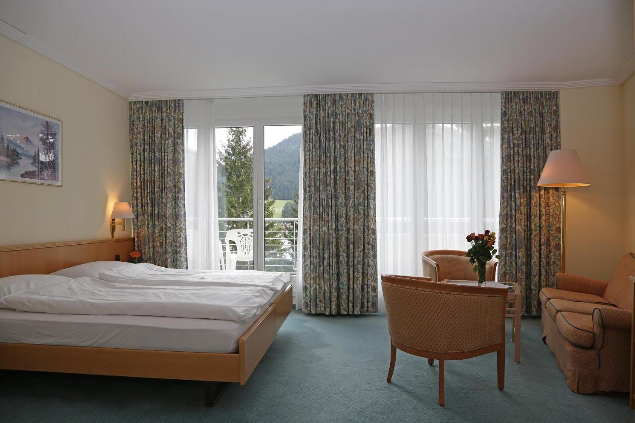 Hotel Derby Νταβός Εξωτερικό φωτογραφία